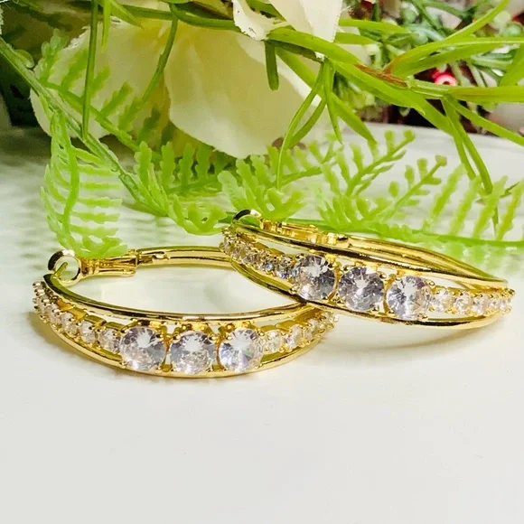 NEW! 1.5”Hoops CZ Diamond Glam New Dangle - Picture 6 of 7